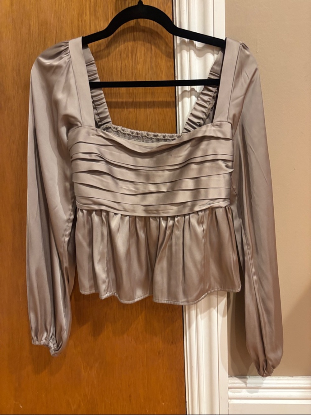 Abercrombie & Fitch Taupe Satin Square-Neck Peplum Blouse size S